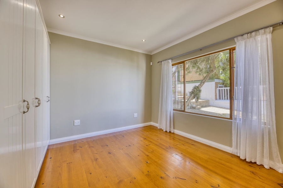 3 Bedroom Property for Sale in Herolds Bay Western Cape